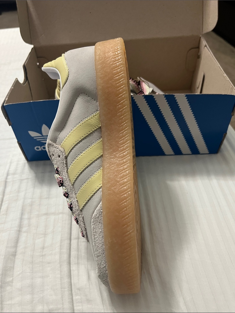 adidas Originals Sambae W in White/Green/Gray - Picture 6 of 6